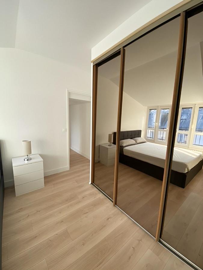 Upscale 80M2 2 Bedroom Apartment Near Champs Elysees Paris Exteriör bild