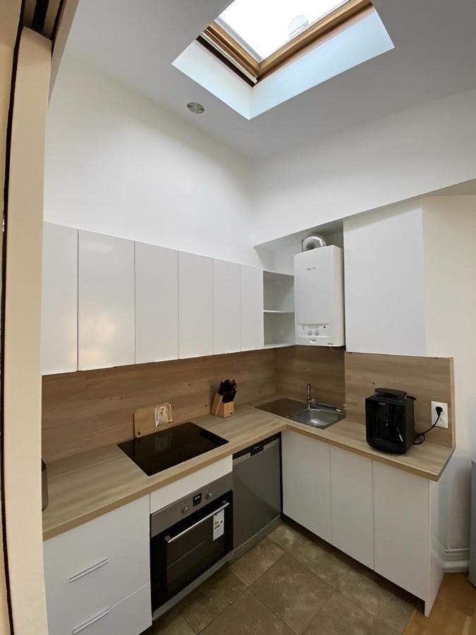 Upscale 80M2 2 Bedroom Apartment Near Champs Elysees Paris Exteriör bild