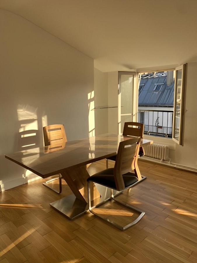 Upscale 80M2 2 Bedroom Apartment Near Champs Elysees Paris Exteriör bild