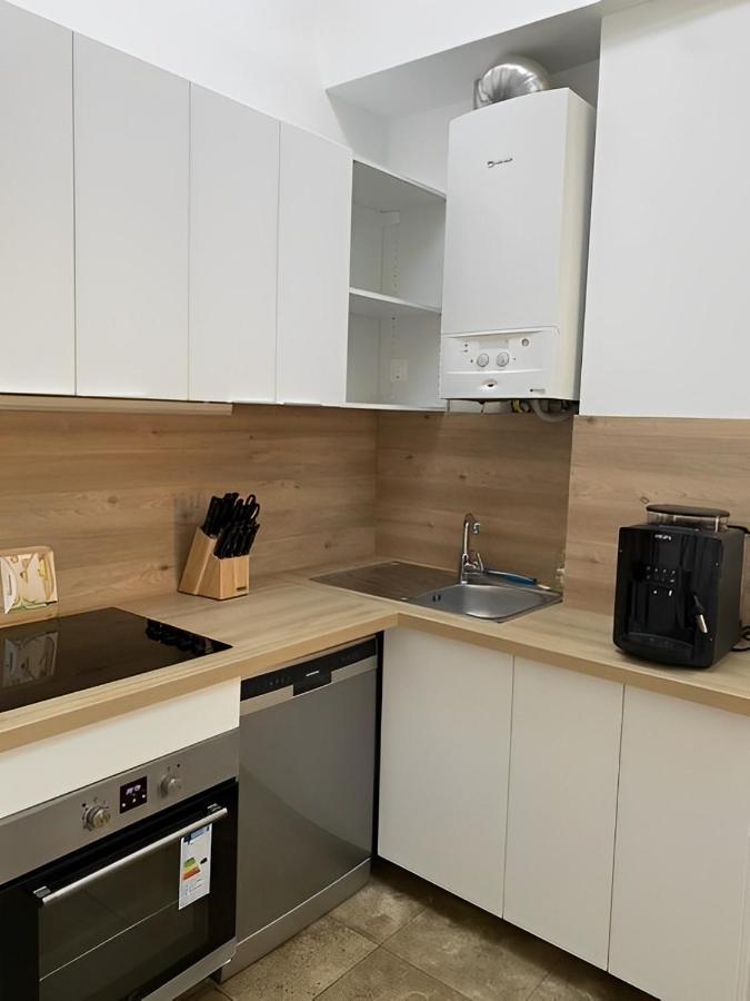 Upscale 80M2 2 Bedroom Apartment Near Champs Elysees Paris Exteriör bild