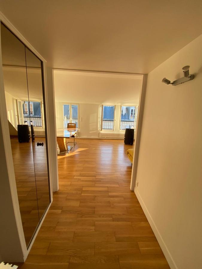 Upscale 80M2 2 Bedroom Apartment Near Champs Elysees Paris Exteriör bild